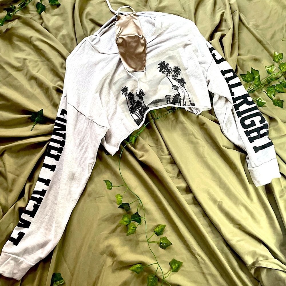 cropped thin long sleeve top